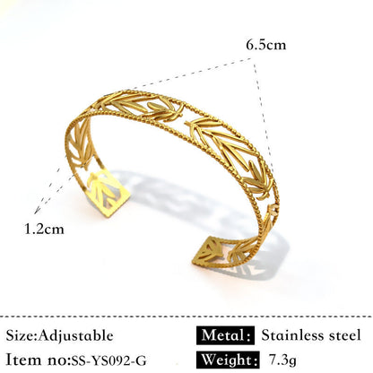 Durable Flower Design Titanium Steel 18K Plated Open Bracelet