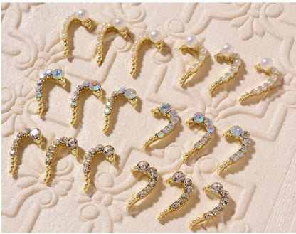 Rhinestone & Alloy Heart Nail Decoration Set